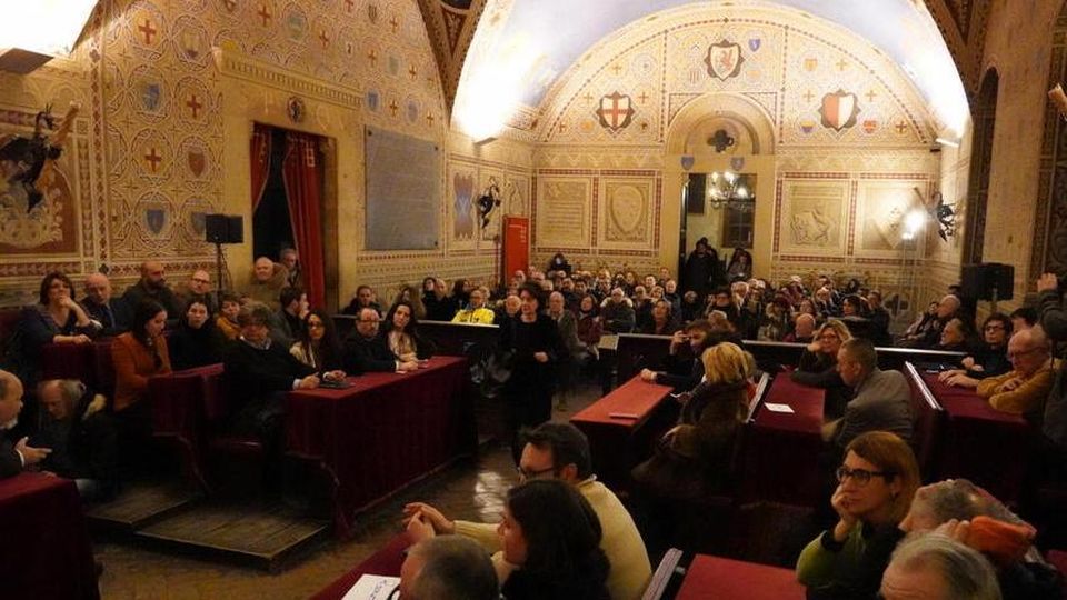 La carica dei 112 enti privati che supportano la città etrusca